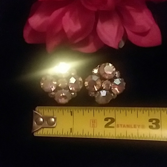 💞SALE VINTAGE KARU ARKE INC. RHINESTONE EARRINGS - Picture 7 of 8